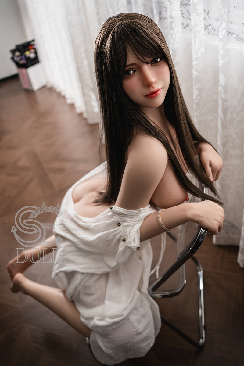 T165cm / 5ft5" C-cup Annika.J (Full silicone Exclusive for Siliconwives)